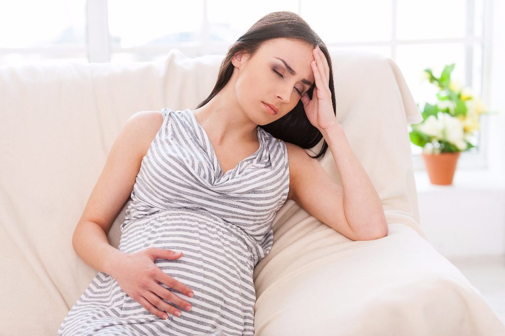Lack of Sleep Linked to Weight Gain For New Moms