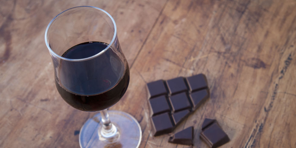 Did you know that red wine and dark chocolate can help in weight loss