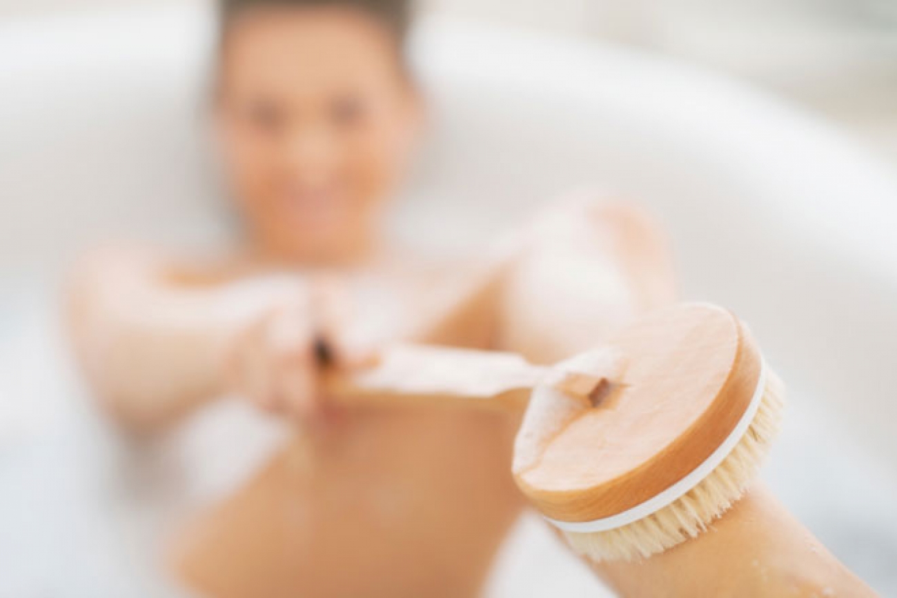 Skin brushing for Detox