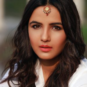 Indian TV Actress Jasmin Bhasin Talks About Fitness, Diet Rituals & Her Love For Acting!