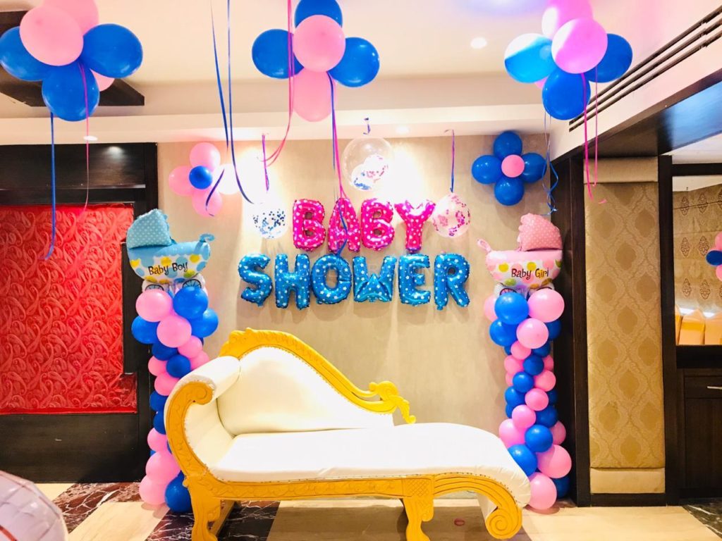 Baby shower indoor store decor